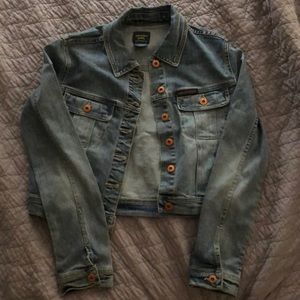 Light washed jean jacket